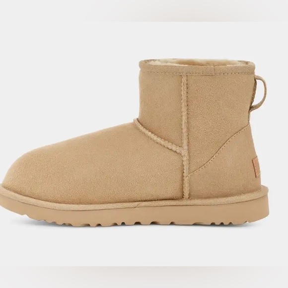 Ugg Classic Mini ii mustard seed NEW size 11 - Picture 3 of 12